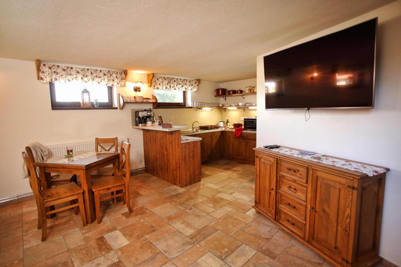 Apartmany Pod Chopkom Pavčina Lehota Εξωτερικό φωτογραφία